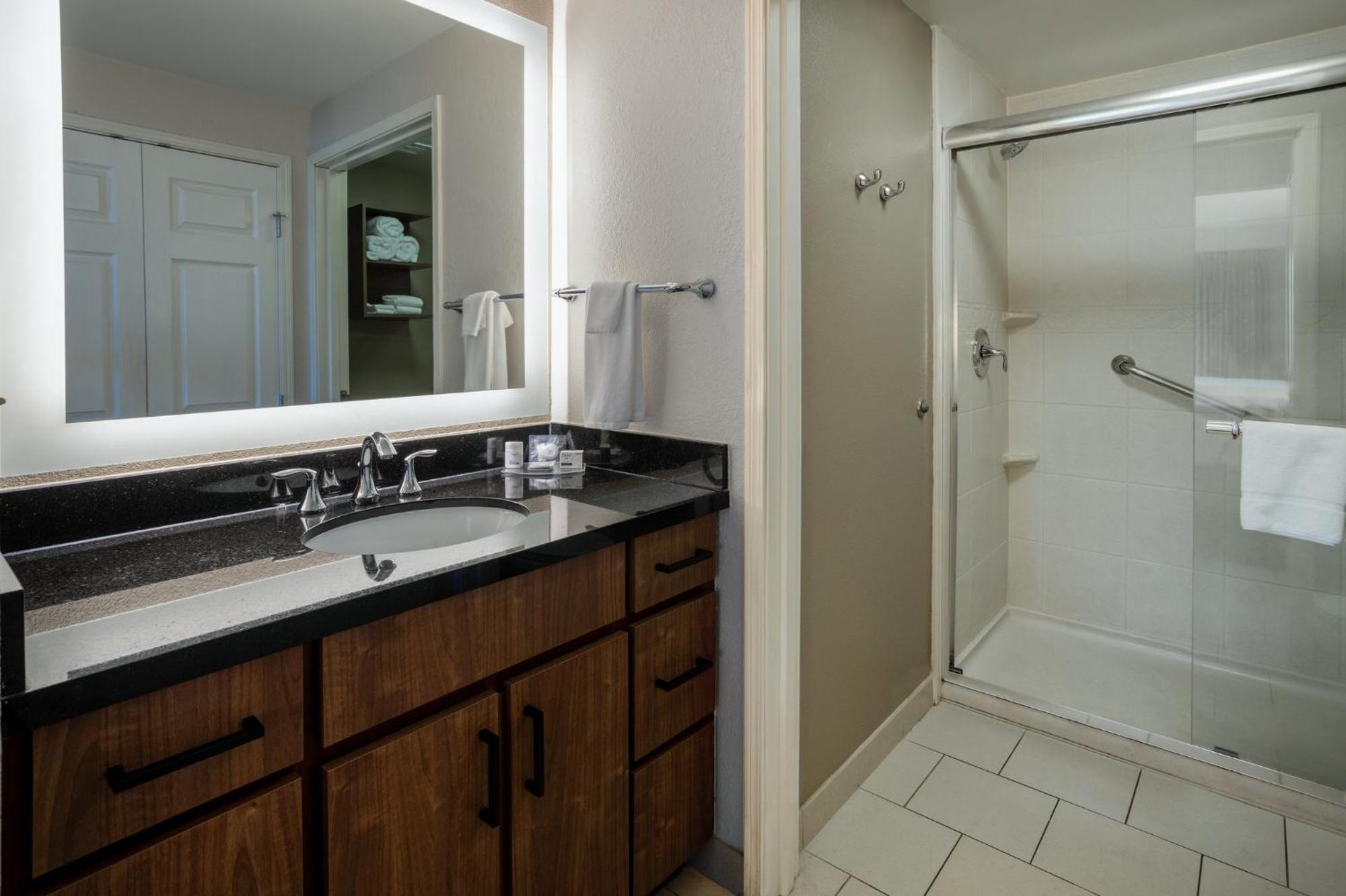 Staybridge Suites Wilmington East By Ihg Exterior photo